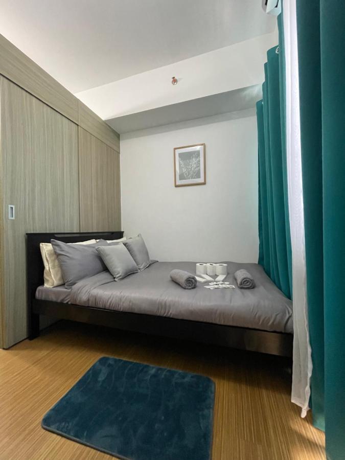 Taguig 1 Bedroom With Balcony Netflix Near Bgc Mc Kinley Manila Exterior foto