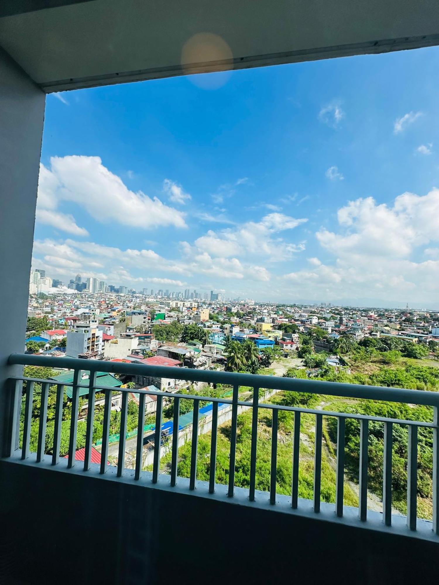 Taguig 1 Bedroom With Balcony Netflix Near Bgc Mc Kinley Manila Exterior foto